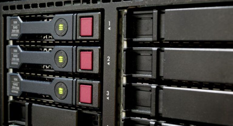 Co to jest RAID i jakie są rodzaje macierzy RAID? | E-SUPPORT